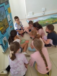 Lire la suite à propos de l’article santé-environnement: les élèves de la commune de Polignac à la découverte de l’ambroisie